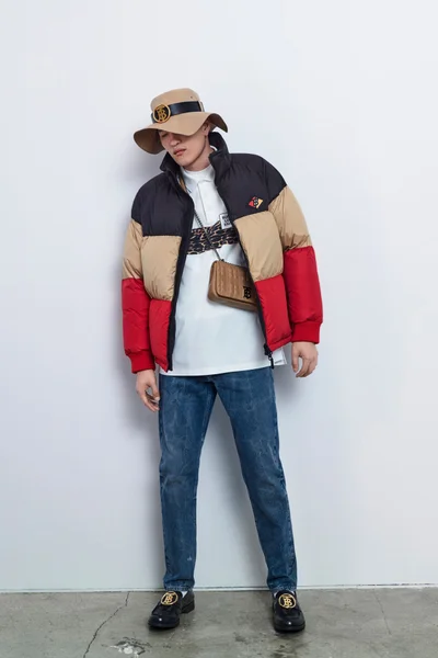 Look 19